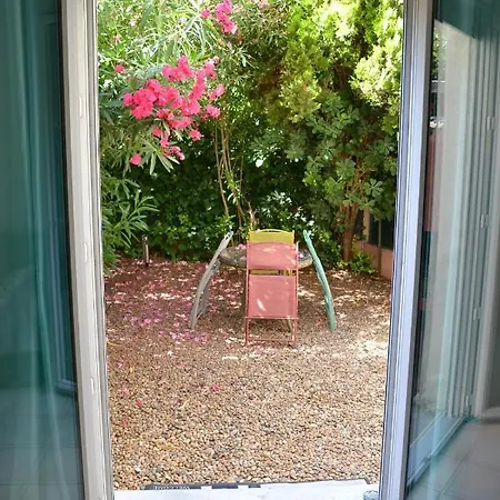 Joli Appartement Avec Jardin, Rive Droite Palavas-les-Flots Exterior photo